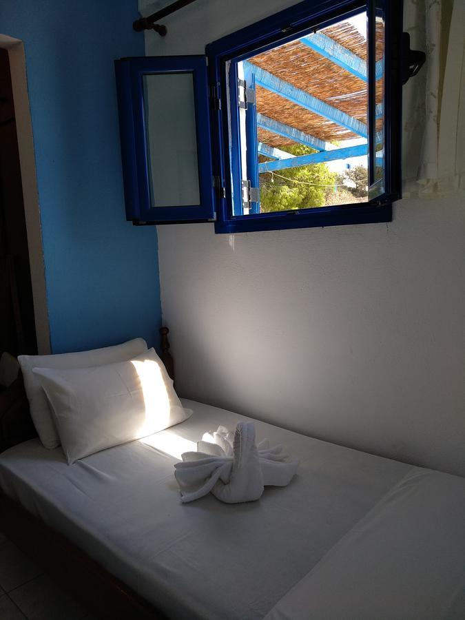 Pirgari Rooms Sikinos Alopronia Exterior photo
