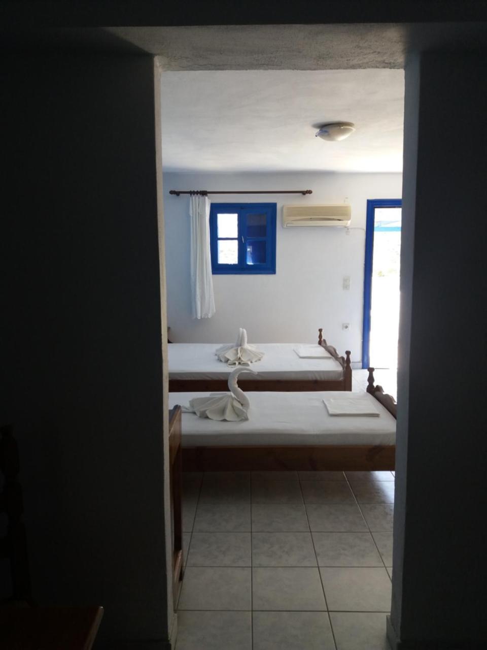 Pirgari Rooms Sikinos Alopronia Exterior photo